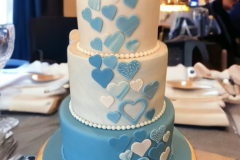 Weddingcake mit Herzchen